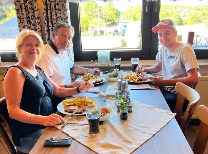 מלון Hubertus 3*