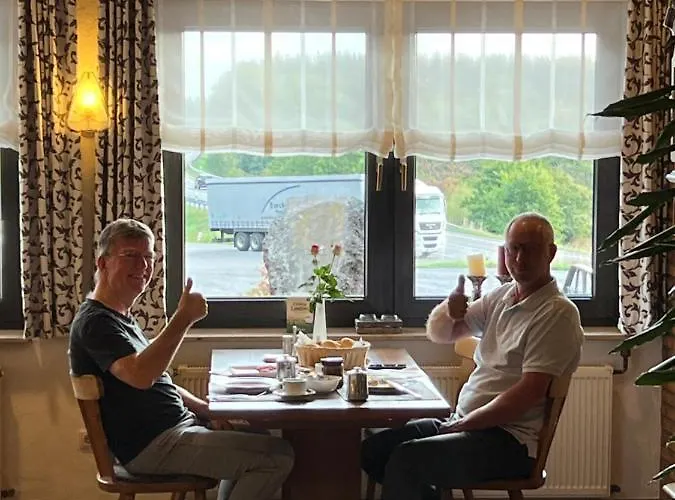 Hubertus מלון Reuth