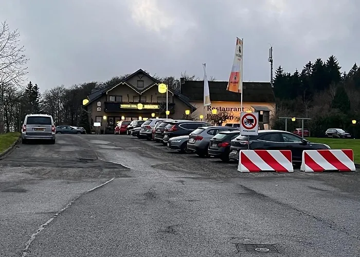 מלון Hubertus 3*